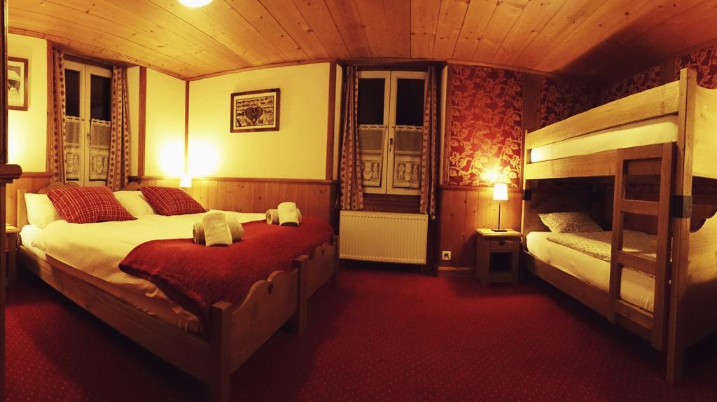 Family B&B Le Vieux Chalet Chateau-d'Oex Room photo