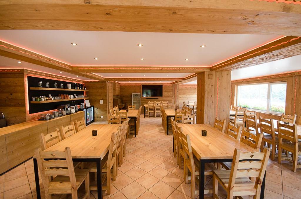 Family B&B Le Vieux Chalet Chateau-d'Oex Exterior photo